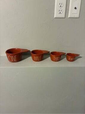 Rae Dunn pumpkin handle measuring cups